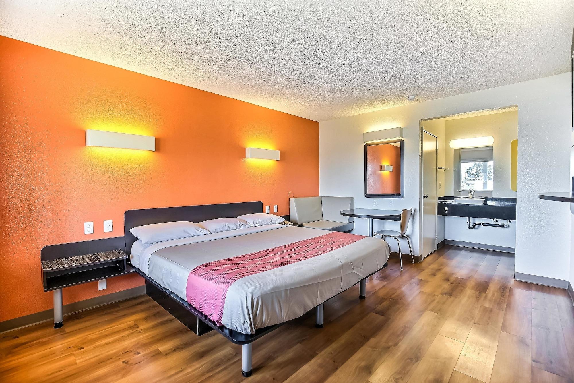 Motel 6-Oakland, Ca - Embarcadero Exterior photo