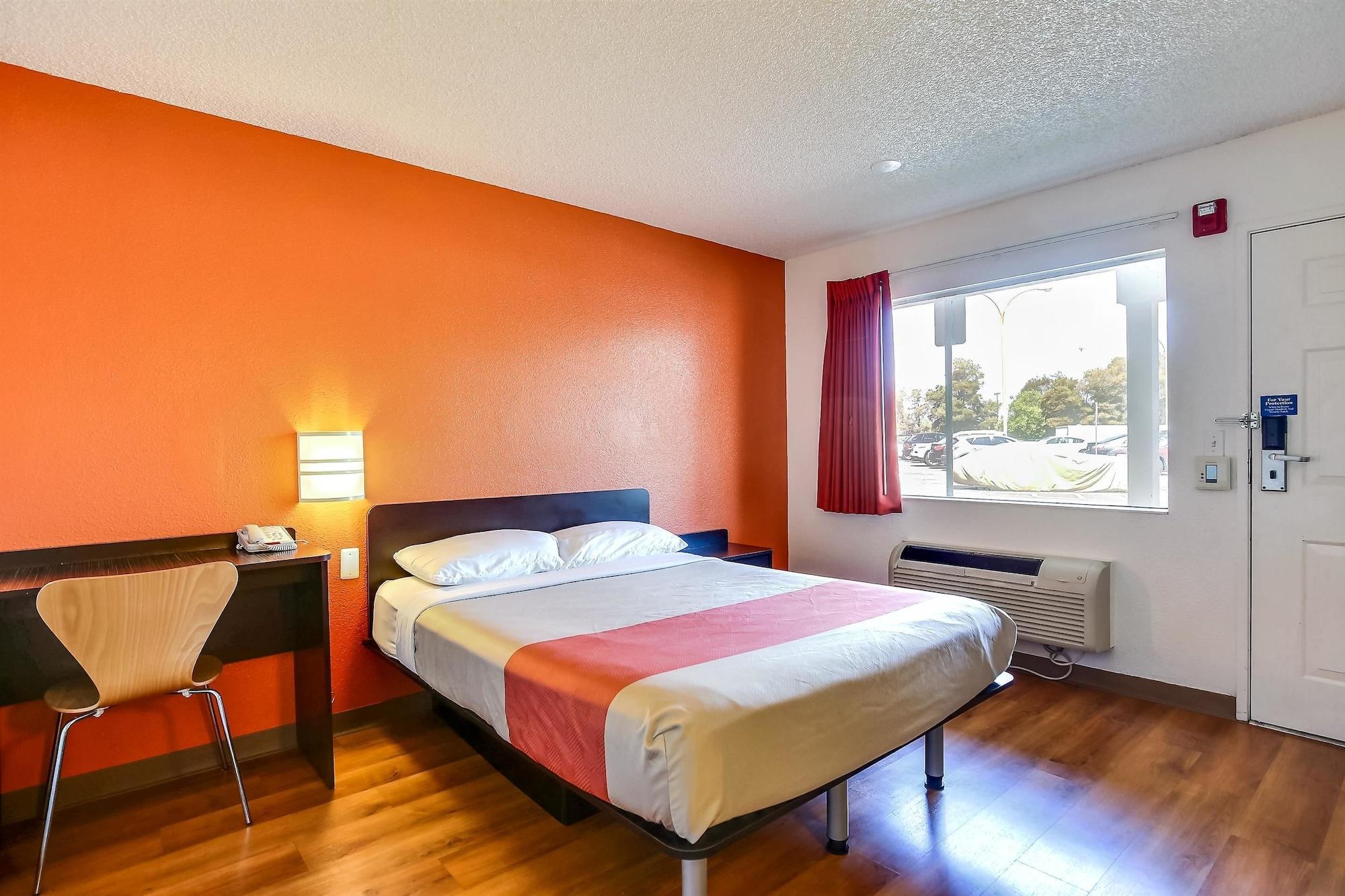 Motel 6-Oakland, Ca - Embarcadero Exterior photo
