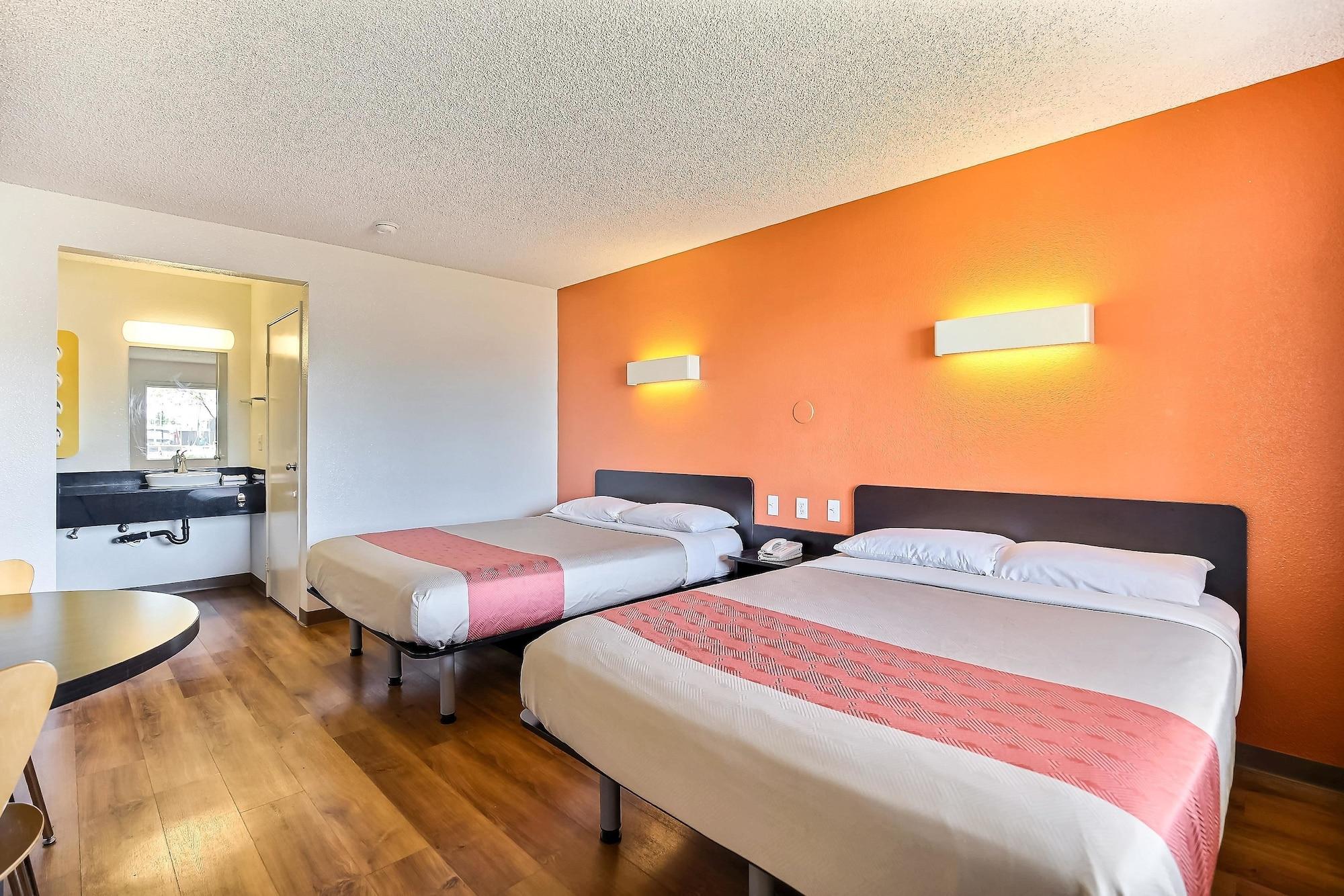 Motel 6-Oakland, Ca - Embarcadero Exterior photo
