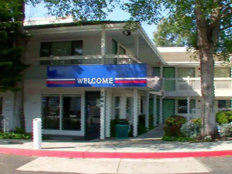 Motel 6-Oakland, Ca - Embarcadero Exterior photo